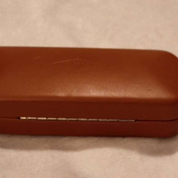 NEW! FOSSIL Eyeglasses/Sunglasses Case (Hard Case) - Picture 4 of 7